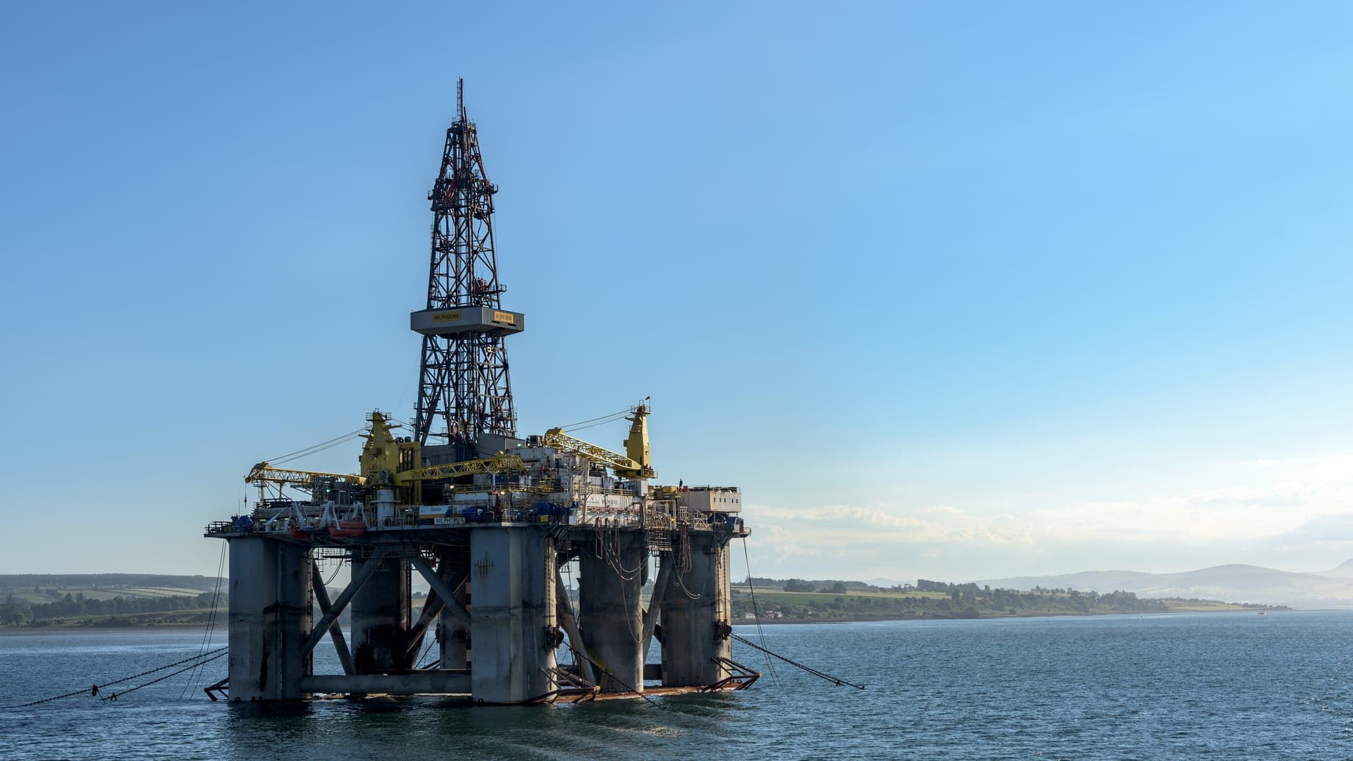 Offshore drilling rig at sea